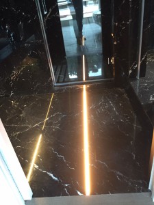 Mylife-floor apparecchio incasso a pavimento IP67 inserito in pannelli di marmo         